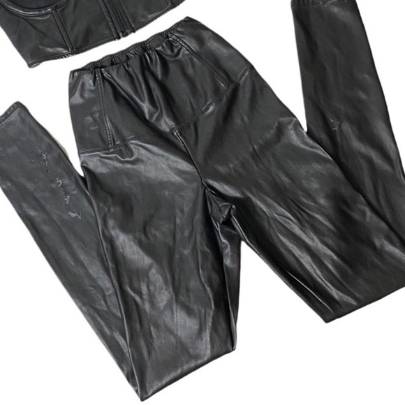 WILFRED Upcycled Daria Pant Vegan Leather Leggings - Picture 16 of 16